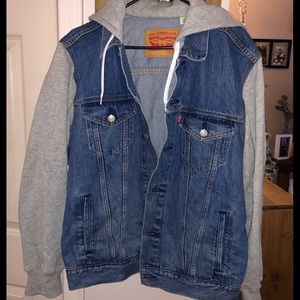Authentic Levi’s hoodie denim jacket!